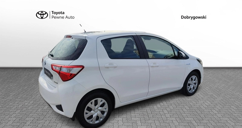 Toyota Yaris cena 67900 przebieg: 26470, rok produkcji 2019 z Wołów małe 301